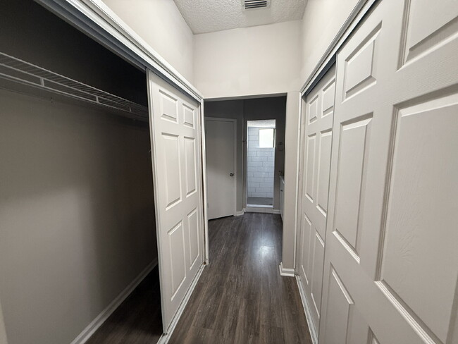 Building Photo - FOR RENT:  3 BEDROOM 2.5 BATHROOM TOWNHOME...