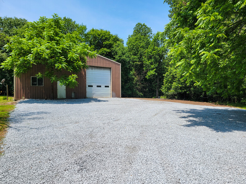 Building Photo - 380 Netzley Dr