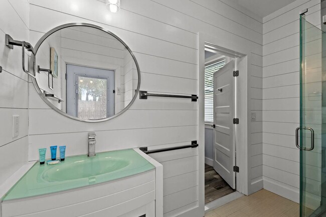 Building Photo - 95 Cobia St