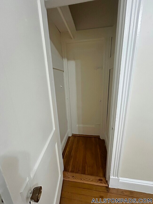 Building Photo - 1152 Commonwealth Ave