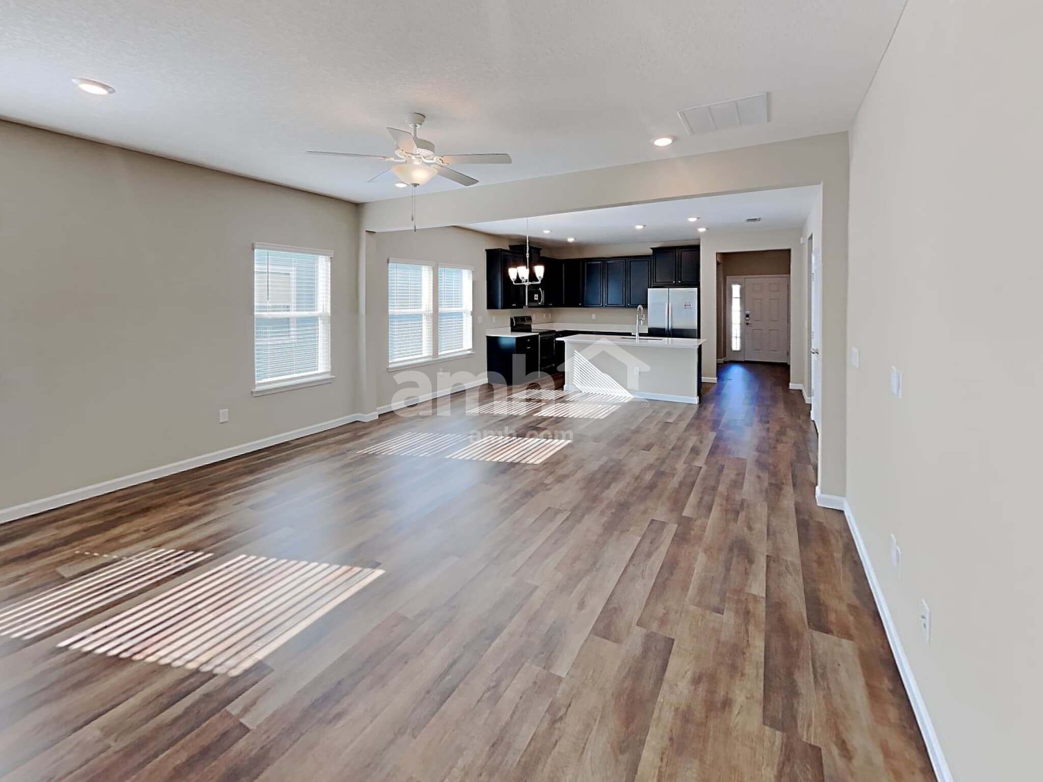 Building Photo - 233 Hemlock Pt