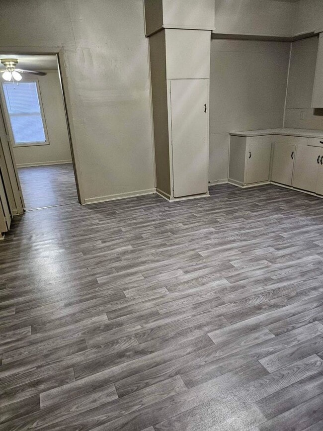 Building Photo - Welcome Home!