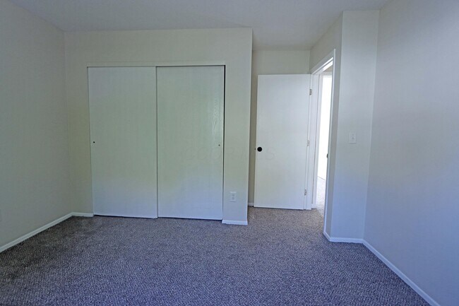 Building Photo - 7701 Flynnway Dr