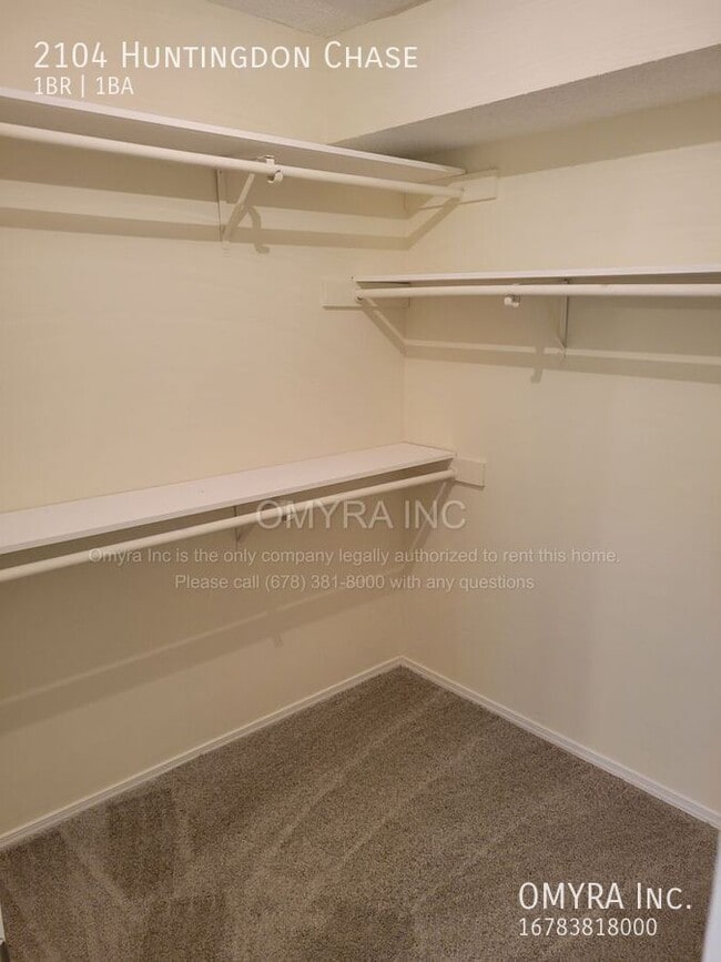 Building Photo - 2104 Huntingdon Chase
