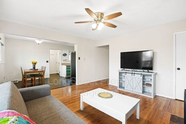 Building Photo - 3517 SE 67th Ave