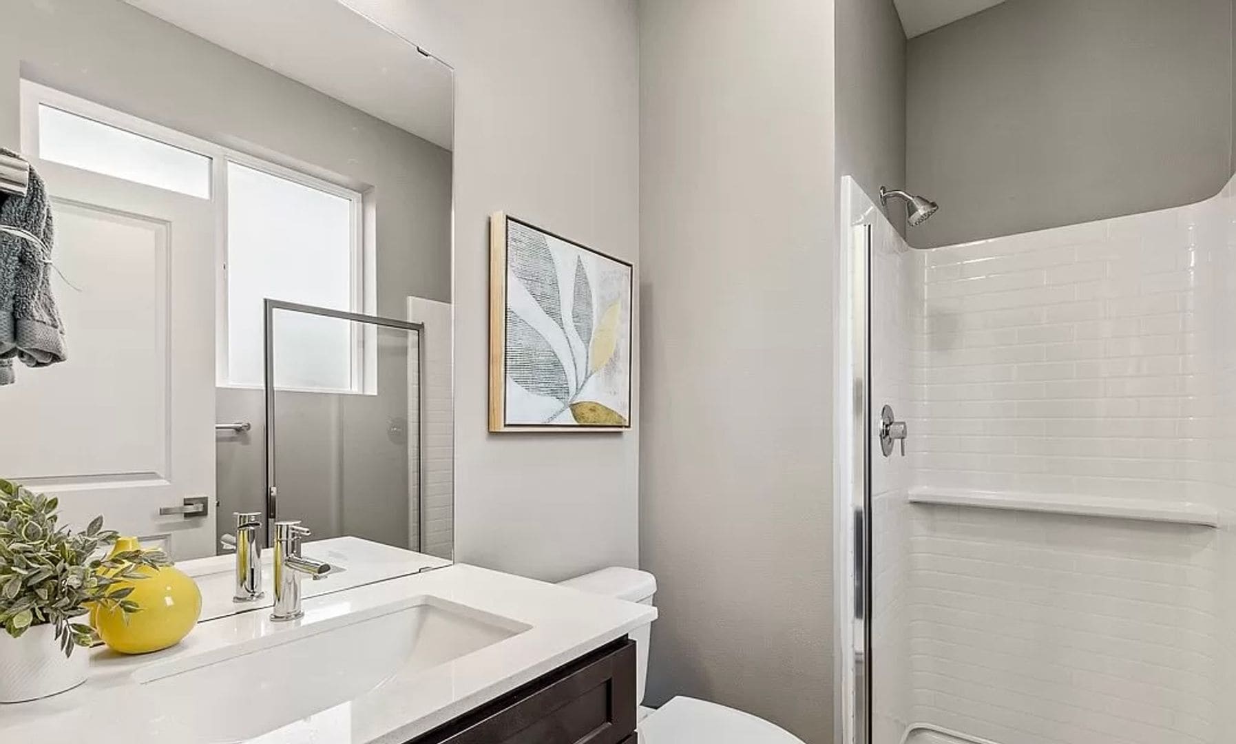 Building Photo - Brand New Townhome in Bothell