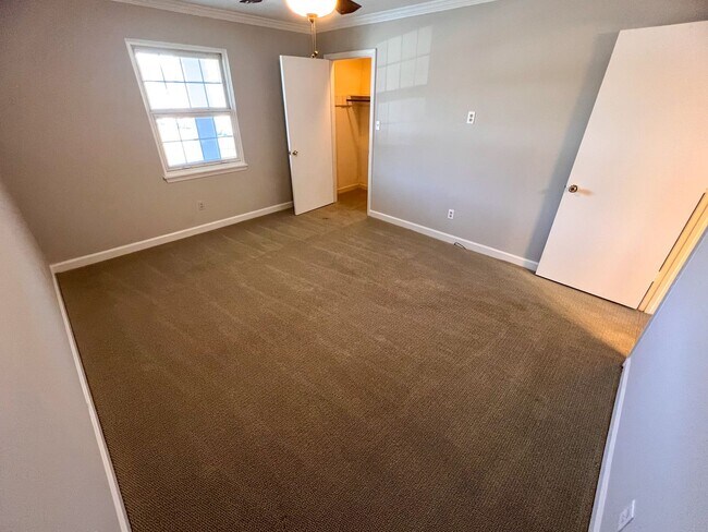 Building Photo - 2350 Bay Meadows Ct