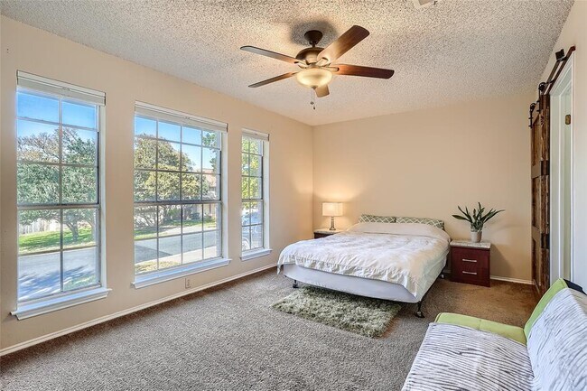 Building Photo - 7023 Riverton Dr