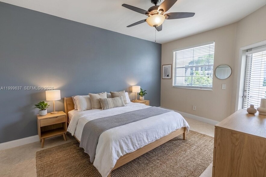 Building Photo - 3255 NE 184th St