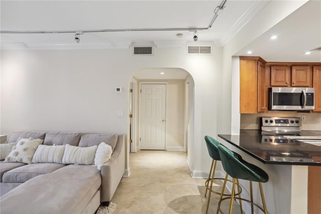 Building Photo - 199 14th St NE