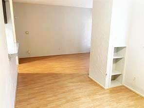 Building Photo - 806 W 24th St