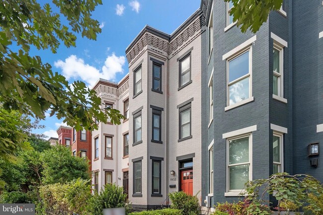 Building Photo - 1932 15th St NW