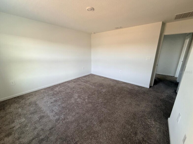 Building Photo - 1661 Cross Prairie Pkwy