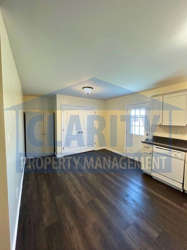 Building Photo - **1006 Whisperwood Trail NE