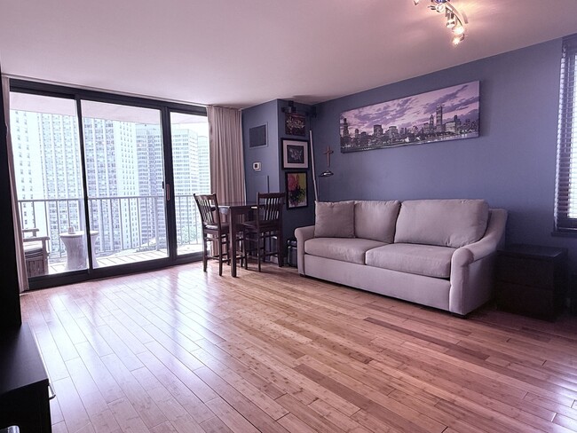 Building Photo - 3660 N Lake Shore Dr