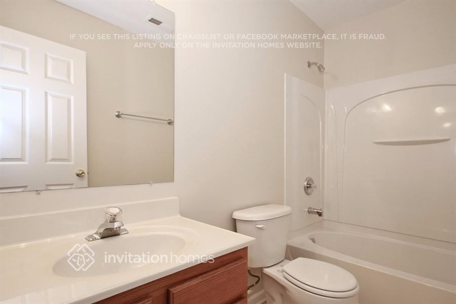 Building Photo - 416 Riverwalk Dr NW