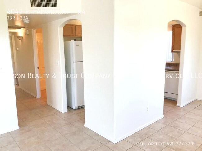 Building Photo - 4042 E. FAIRMOUNT-#4