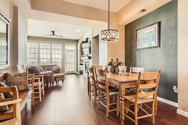 Building Photo - Evolve Real Estate presents: Beautiful 2 Bed/2 Bath Loft Condo, 1523 SQFT, Available May 1st!