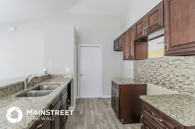 Building Photo - 7807 Pine Fork Dr
