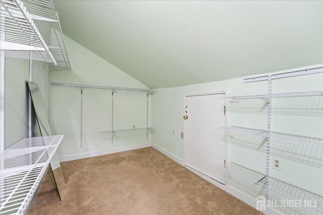 Building Photo - 18 Irongate