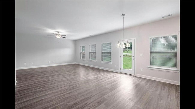 Building Photo - 3792 Oak Rdg Dr