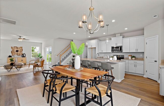 Building Photo - 1001 Hillpoint Rd