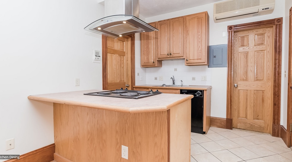 Building Photo - 66 Pinckney St