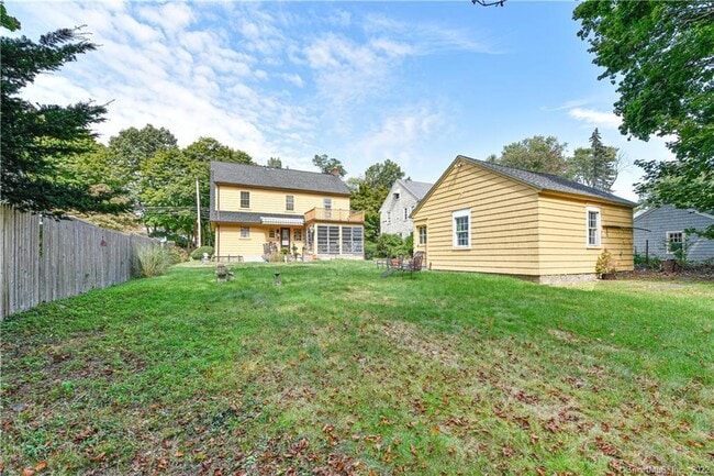 Building Photo - 61 Villa Ave