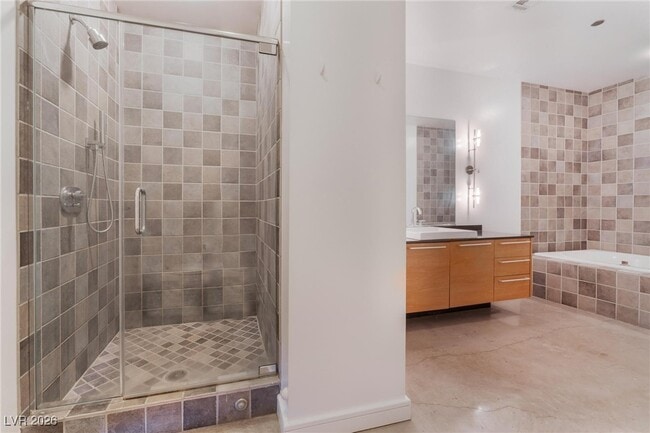 Building Photo - 200 Hoover Ave