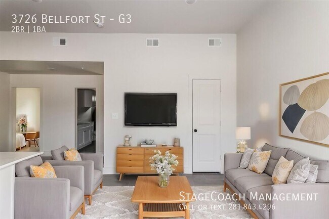 Primary Photo - 3726 Bellfort Ave