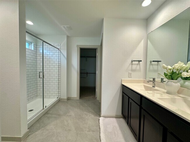 Building Photo - 29403 Paytons Park Ct