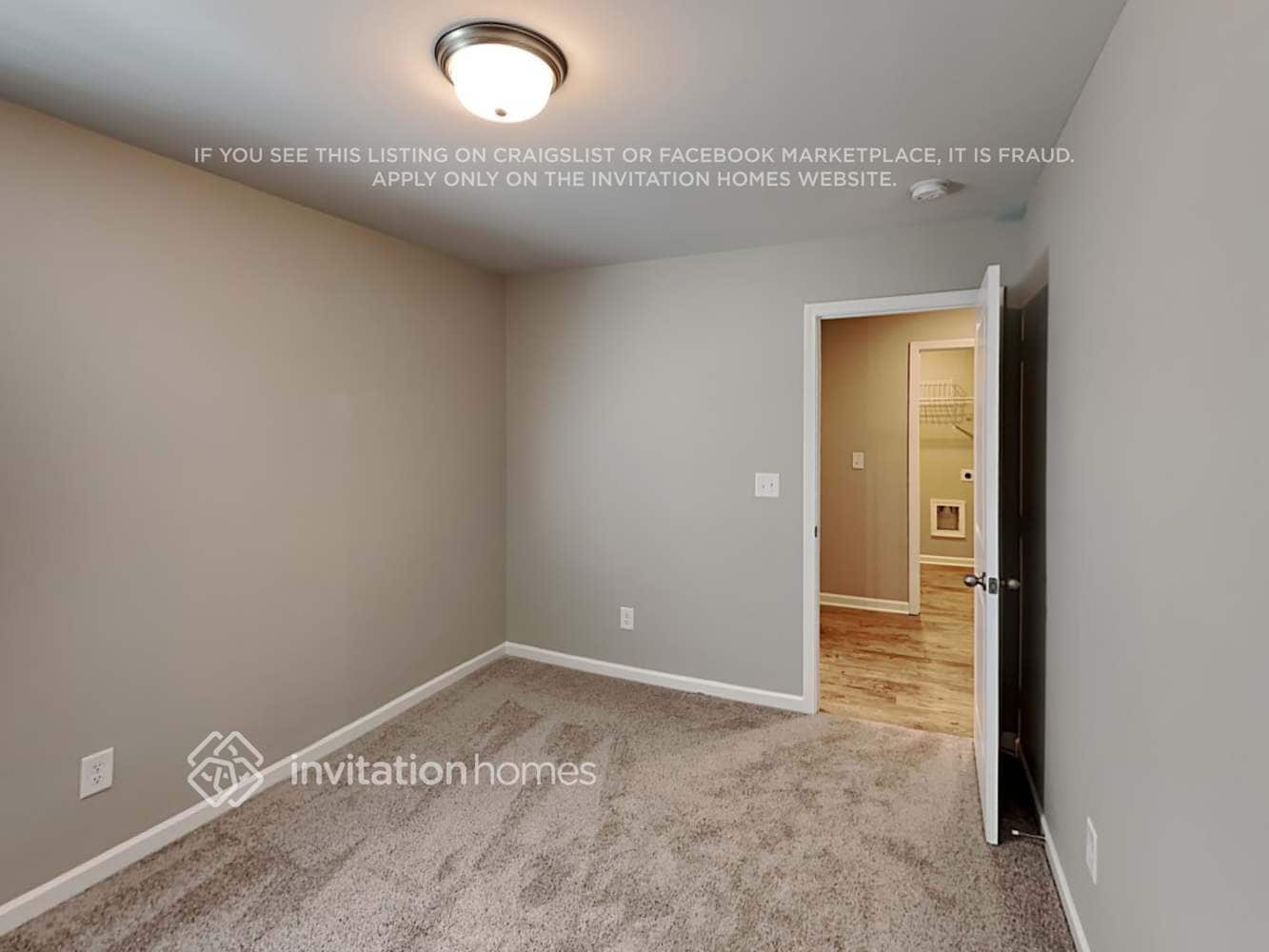 Building Photo - 145 Lantana Crossing
