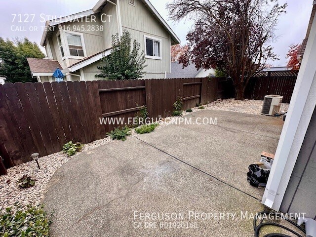 Building Photo - 7127 Stillwater Ct