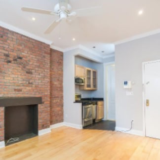 Common area - 42 Avenue B