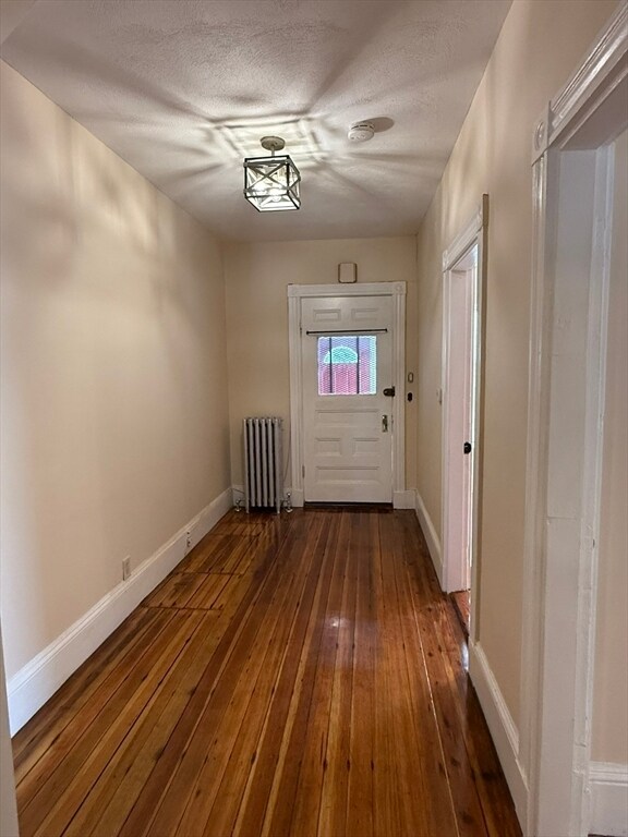 Building Photo - 4 Dever St