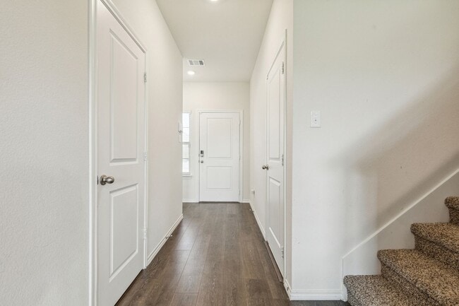 Building Photo - 3012 Glazner Dr