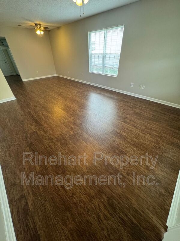 Building Photo - 1038 Park Meadow Dr
