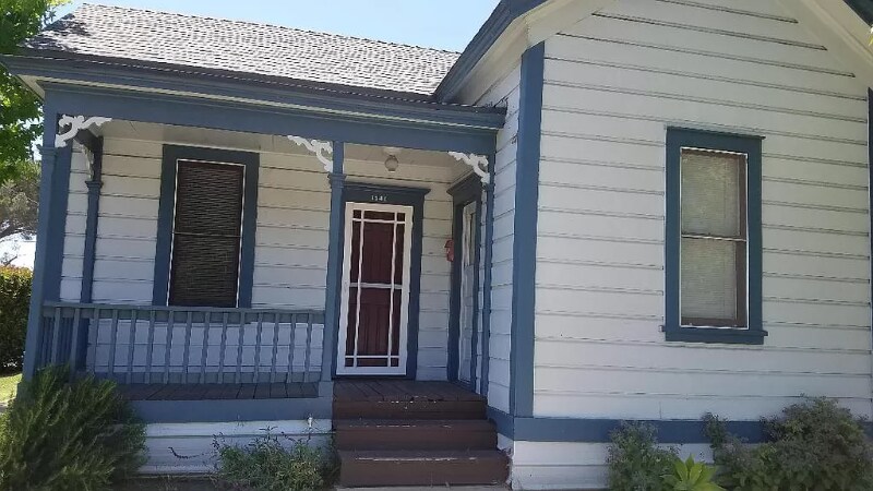 Primary Photo - 1541 Osos St