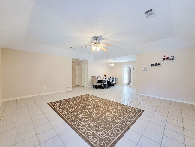 Building Photo - Welcome to your next home in the heart of Downtown Cleveland, Texas! This inviting 3-bedroom, 2-b...