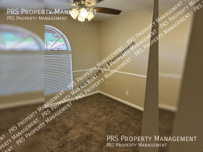 Building Photo - 1331 W Stottler Dr