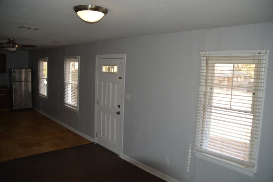 Building Photo - 1208 NW 97th St