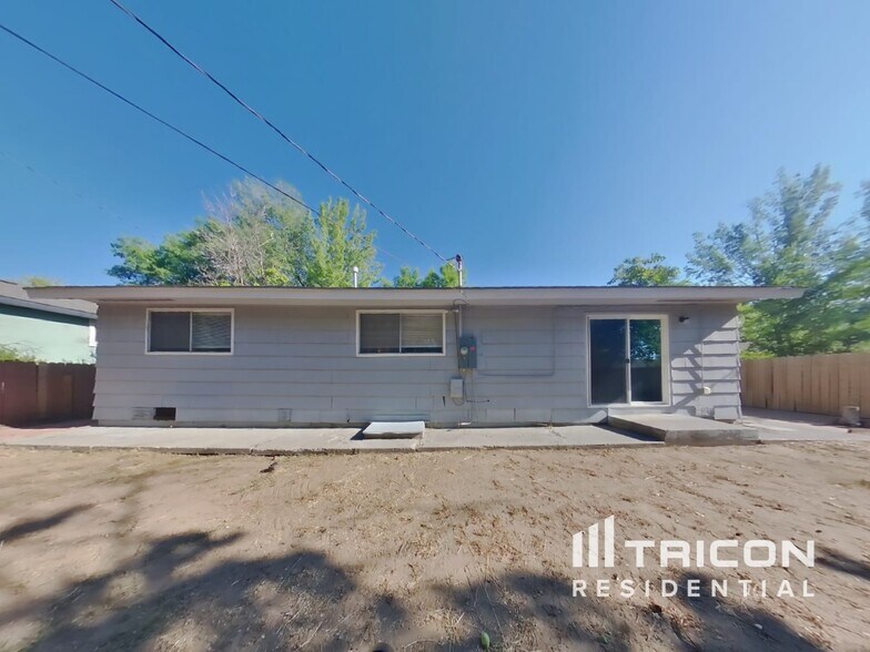 Building Photo - 2830 Judith Ln