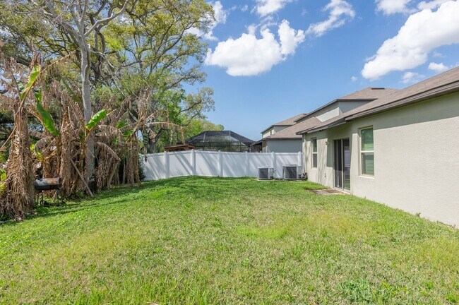 Building Photo - Spacious 5-Bed Touchstone Home – Primary Suite Downstairs, 2-Car Garage