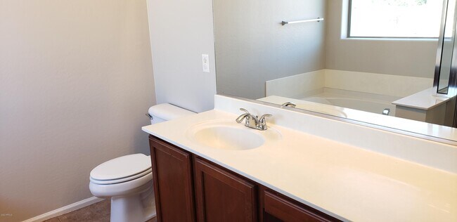 Building Photo - 44326 Caven Dr