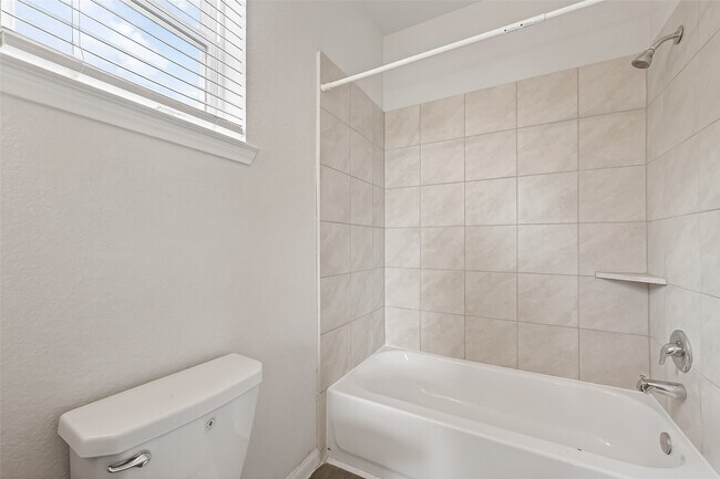 Building Photo - 17247 Quiet Song Ct