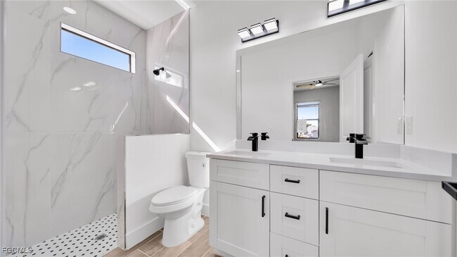 Building Photo - 1123 Hightower Ave S