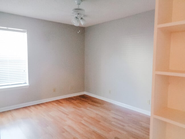 Building Photo - 228 Louisiana Ave