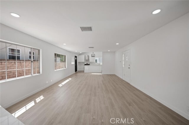 Building Photo - 7445 Balcom Ave