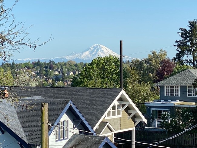 Building Photo - Ward Apartments LLC