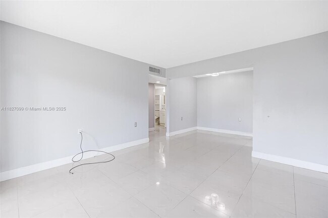 Building Photo - 7010 NW 179th St